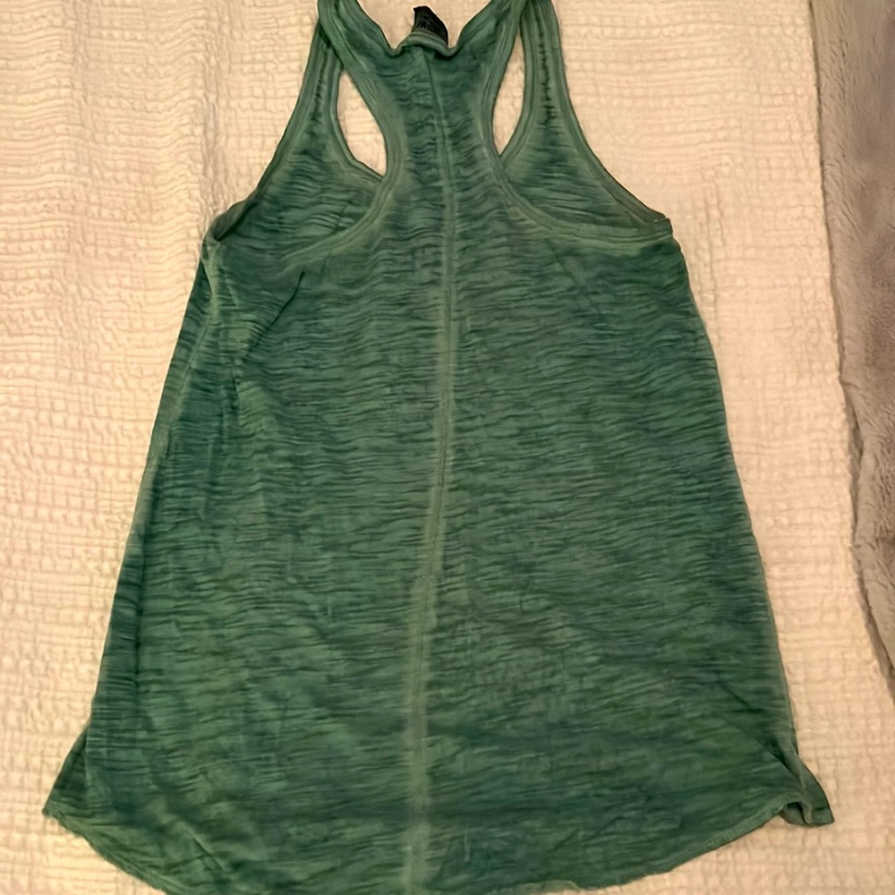 Workout tank - Picture 2 of 3